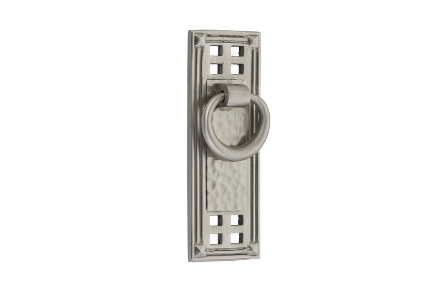 Arts & Crafts Hammered Vertical Ring Pull - Image 2